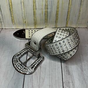 Elegant White Rhinestone Belt